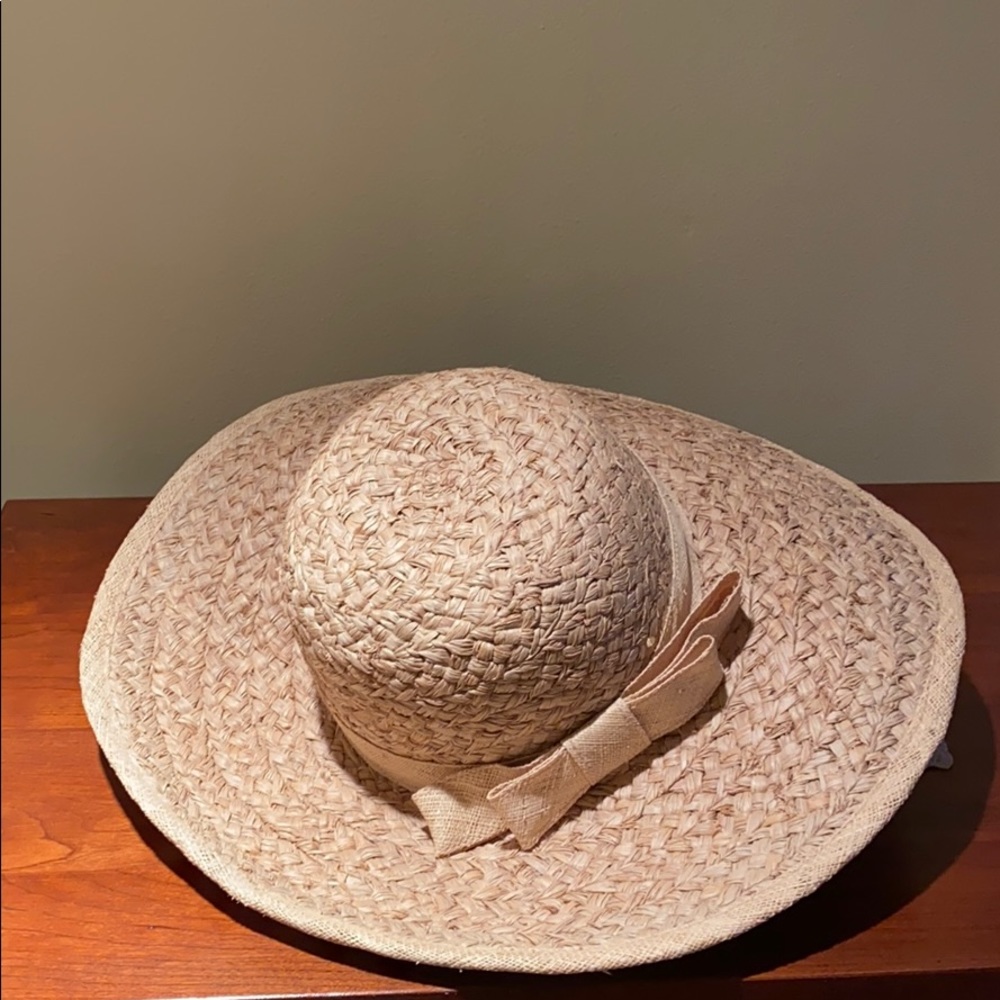 Never worn-Liz Claiborne Straw Hat